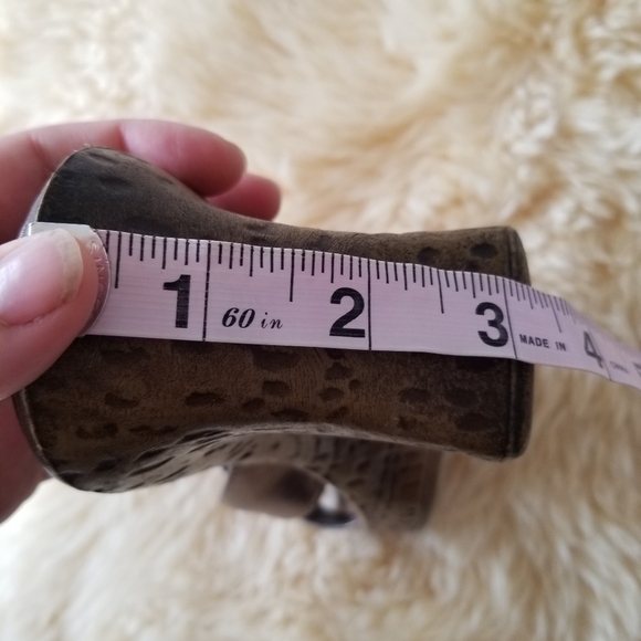 TRENDZONE Bronze Wedge Hutton Sandals Size 8M - Picture 6 of 12